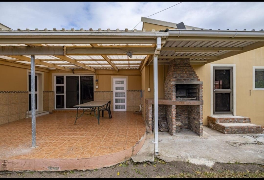 3 Bedroom Property for Sale in Morningside Eastern Cape